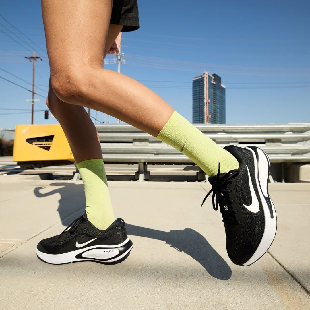 Nike Journey Run Negro - foto 4